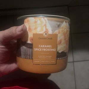 Goose creek caramel spiced frosting 3 wick